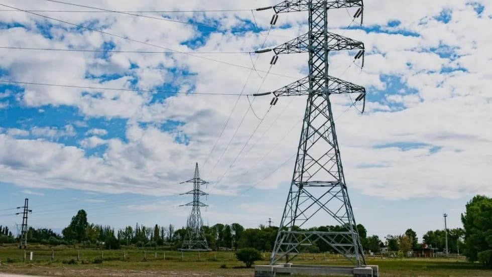 Cinco grupos pujan por obra eléctrica clave mendocina