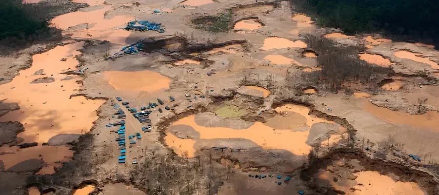Oro ilegal peruano superará al legal en 2026