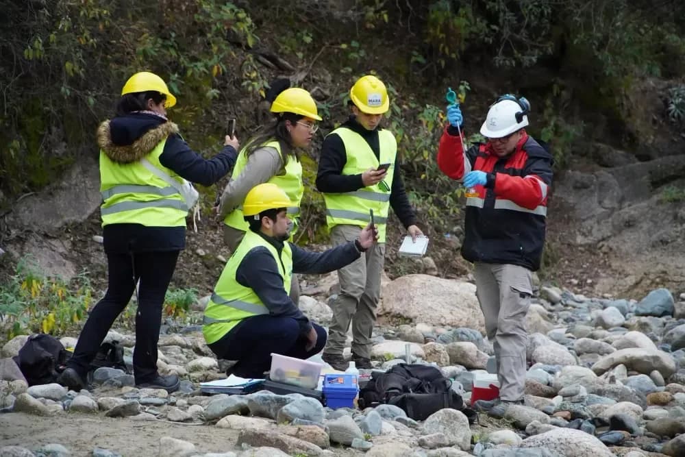 Estudiantes monitorean agua en Andalgalá