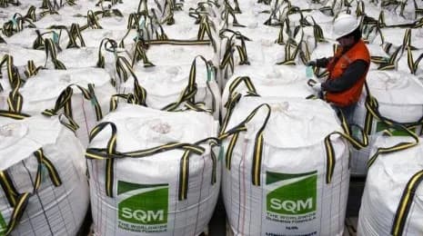 Litio corrige 12% desde mayo y duplica precio 2025