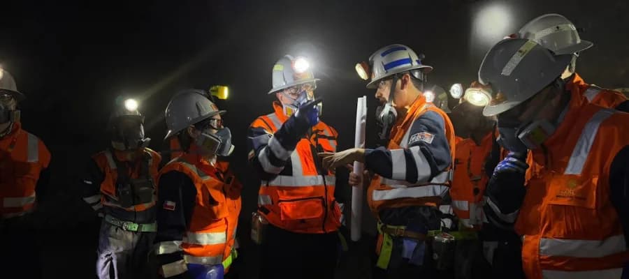 Codelco suspende Andes Norte por riesgo sísmico
