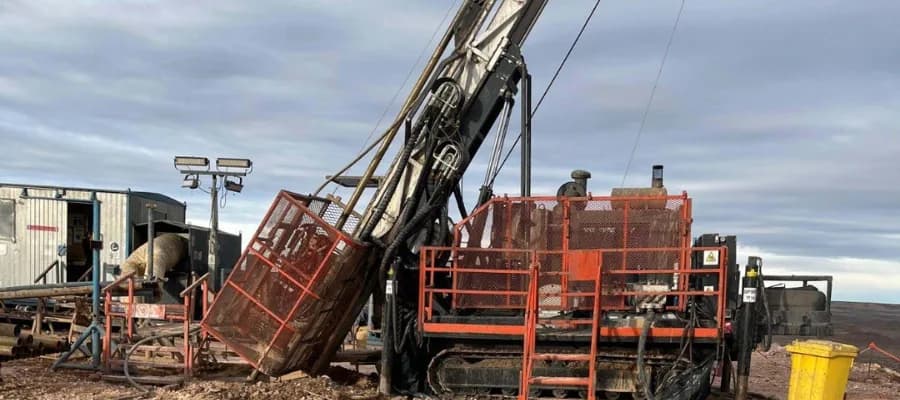Santa Cruz reactiva exploración en el Macizo del Deseado